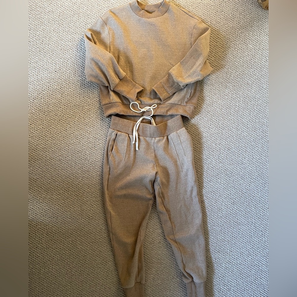 Varley two piece sweat suit
